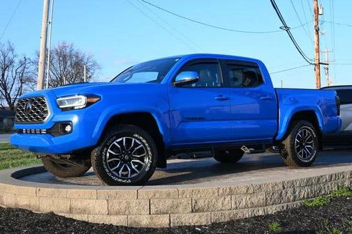 2020 Toyota Tacoma TRD Sport