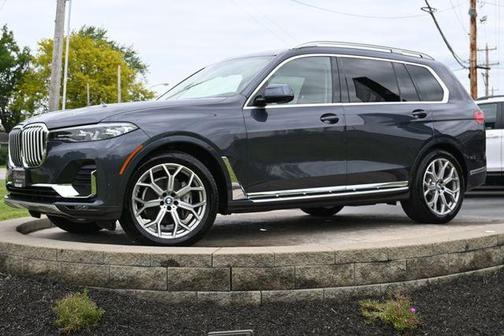 Arctic Gray Metallic 2021 BMW X7 xDrive40i