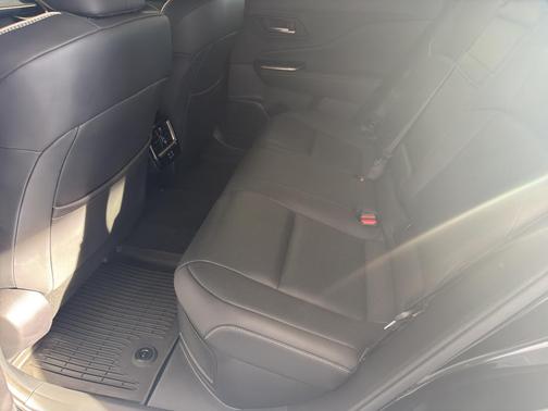 2025 Toyota Crown Signia XLE