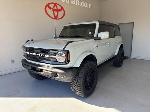 2024 Ford Bronco Outer Banks