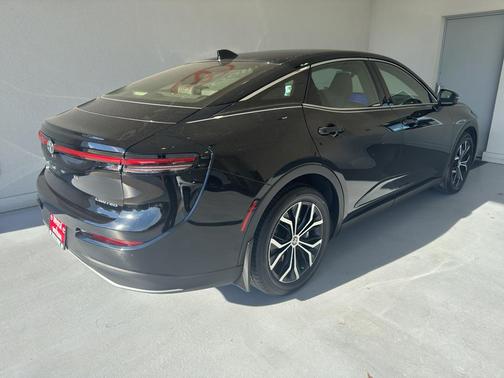 2024 Toyota Crown Limited