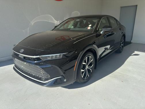 2024 Toyota Crown Limited