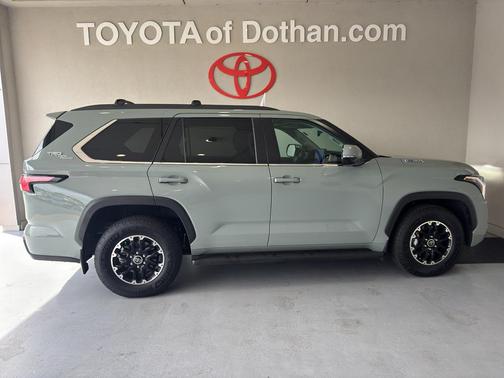 2024 Toyota Sequoia SR5