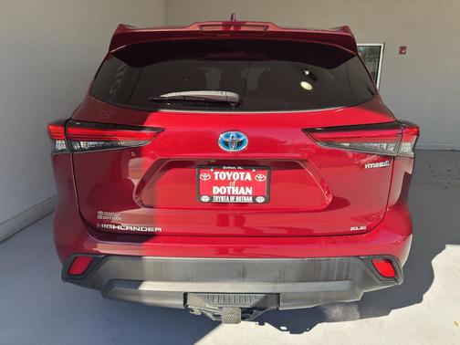 2023 Toyota Highlander Hybrid Platinum