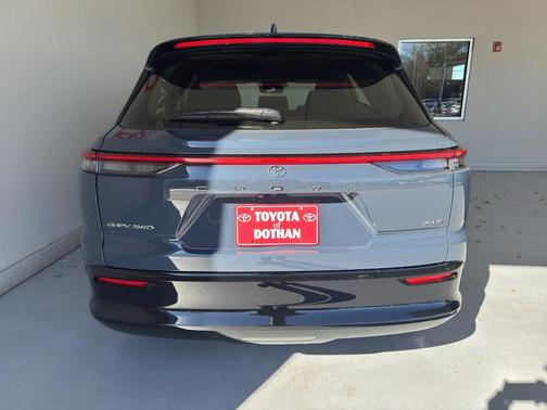 2025 Toyota Crown Signia XLE