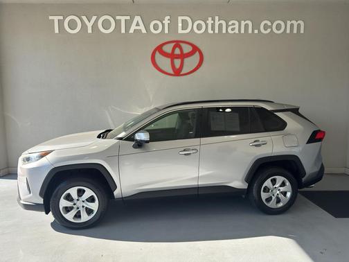 2019 Toyota RAV4 LE