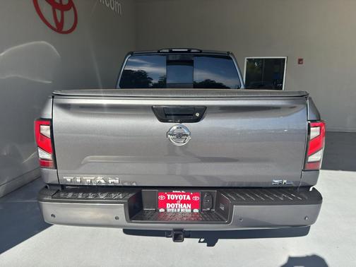 2020 Nissan Titan SL