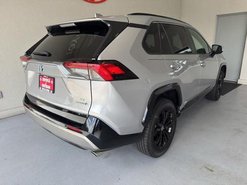 Silver Sky Metallic 2023 Toyota RAV4 Hybrid SE