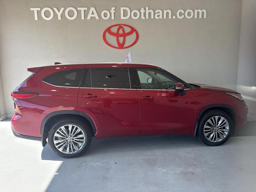 2021 Toyota Highlander Platinum