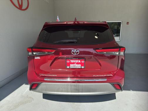 2021 Toyota Highlander Platinum