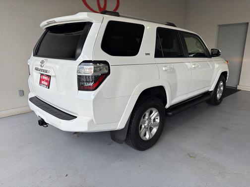Ice Cap 2023 Toyota 4Runner SR5 Premium