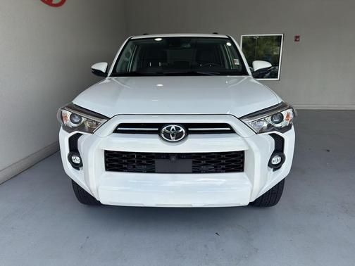 Ice Cap 2023 Toyota 4Runner SR5 Premium