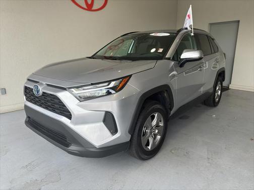 2024 Toyota RAV4 Hybrid XLE