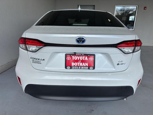 2025 Toyota Corolla Hybrid LE