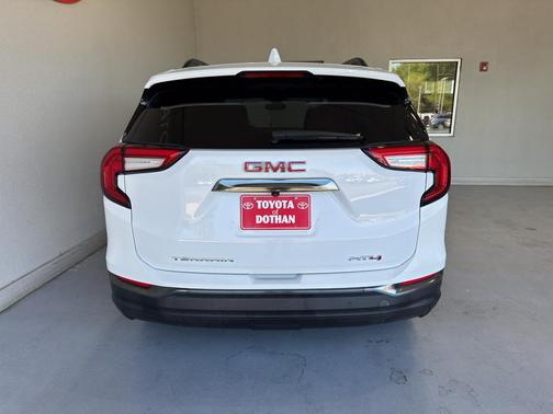 2023 GMC Terrain AWD AT4