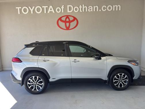 2024 Toyota Corolla Hybrid SE