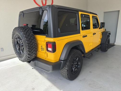 2020 Jeep Wrangler Unlimited Willys 4x4