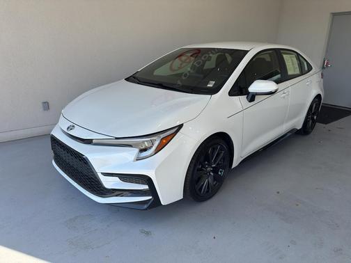 2025 Toyota Corolla Hybrid SE