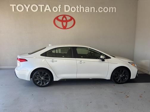 2025 Toyota Corolla Hybrid SE