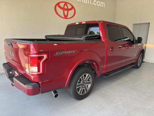 Ruby Red Metallic Tinted Clearcoat 2016 Ford F-150 XLT