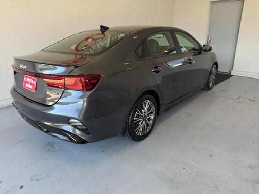 2022 Kia Forte GT-Line