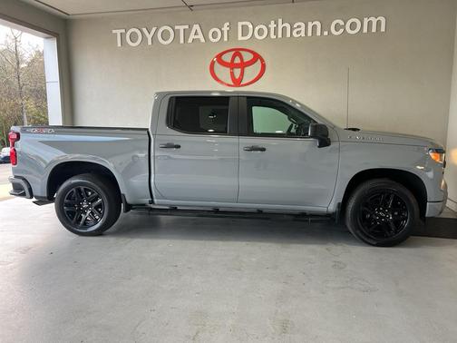 2024 Chevrolet Silverado 1500 Custom