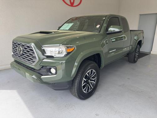 2022 Toyota Tacoma TRD Sport