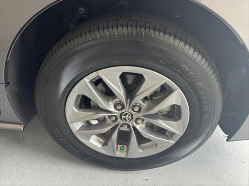 2024 Toyota Sienna XLE 7 Passenger