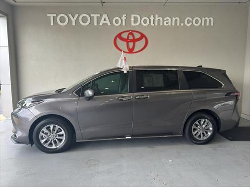 2024 Toyota Sienna XLE 7 Passenger