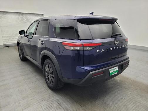 2022 Nissan Pathfinder S 2WD