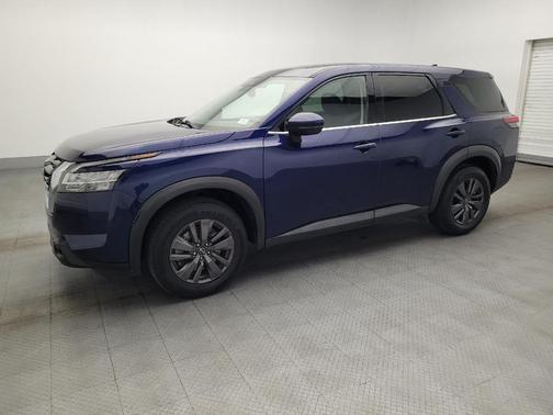 2022 Nissan Pathfinder S 2WD
