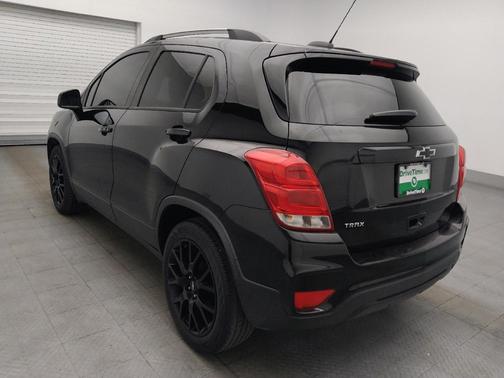 Mosaic Black Metallic 2021 Chevrolet Trax LT