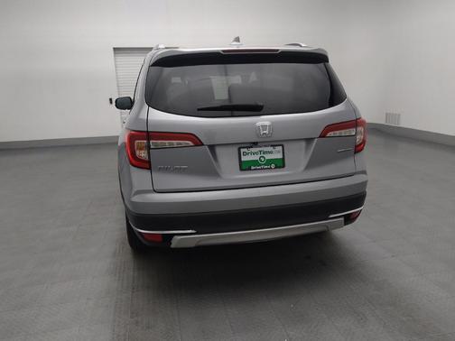 2019 Honda Pilot Touring 8-Passenger