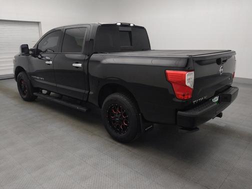 2020 Nissan Titan SV