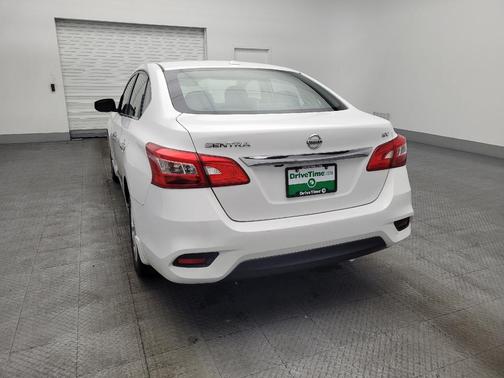 White 2019 Nissan Sentra SV