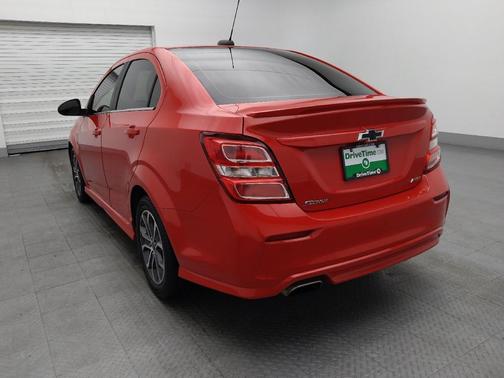 2020 Chevrolet Sonic FWD Sedan LT