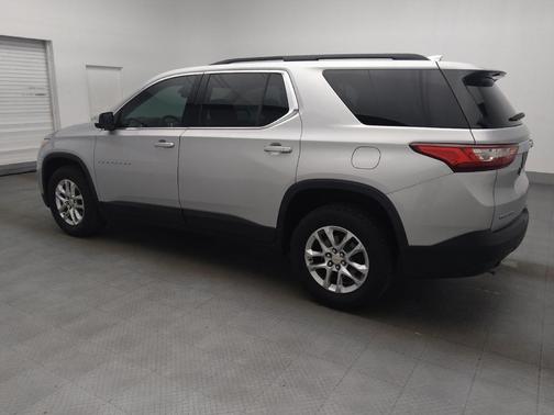 Silver Ice Metallic 2019 Chevrolet Traverse LT Cloth
