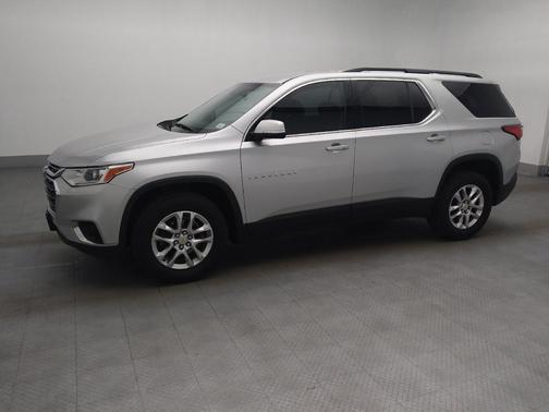 Silver Ice Metallic 2019 Chevrolet Traverse LT Cloth