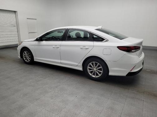 2018 Hyundai SONATA SE