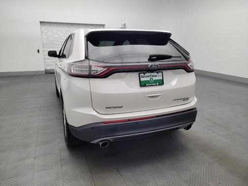White Platinum Metallic Tri-Coat 2018 Ford Edge Titanium