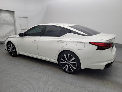 2020 Nissan Altima SR FWD