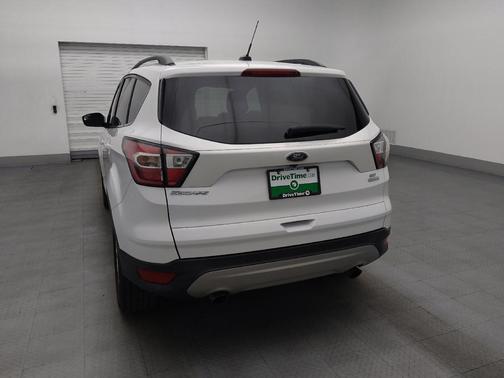 White 2018 Ford Escape SE
