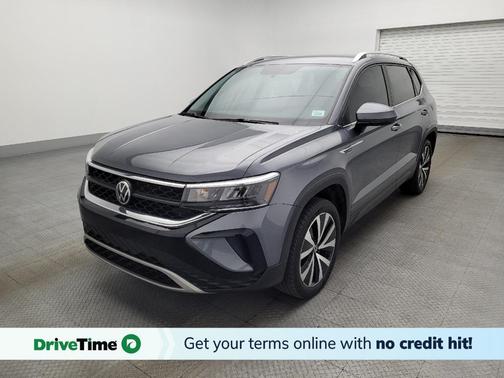 Gray 2022 Volkswagen Taos 1.5T SE