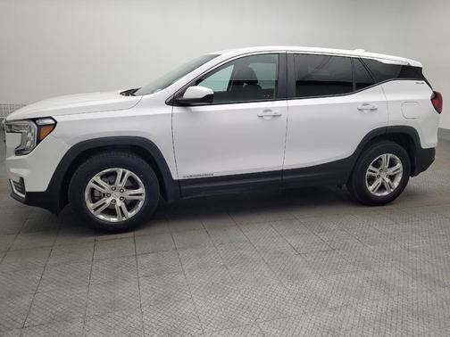 Summit White 2024 GMC Terrain SLE