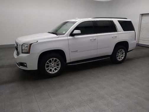 White 2017 GMC Yukon SLT