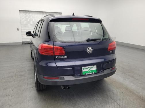 2016 Volkswagen Tiguan S