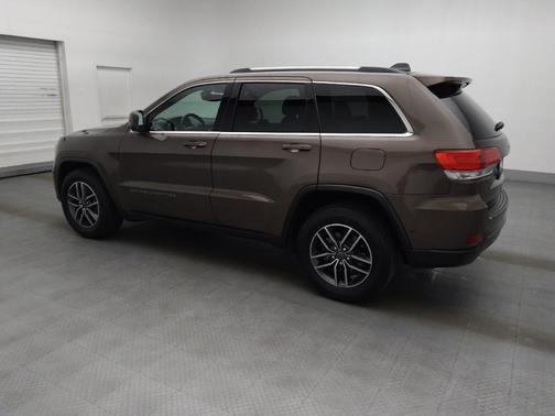 Walnut Brown Metallic Clearcoat 2019 Jeep Grand Cherokee Laredo