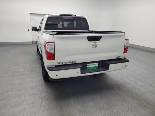 2021 Nissan Titan SV