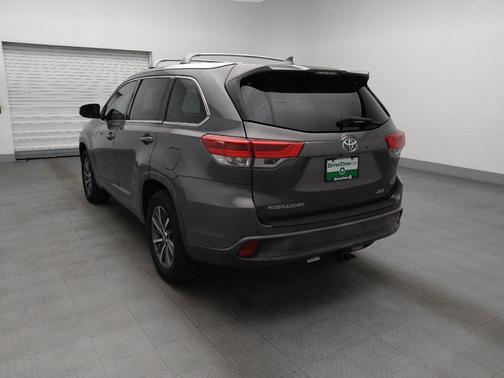 Predawn Gray Mica 2018 Toyota Highlander XLE