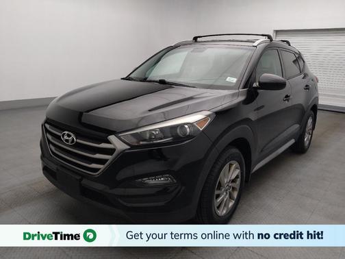 Black Noir Pearl 2017 Hyundai TUCSON SE